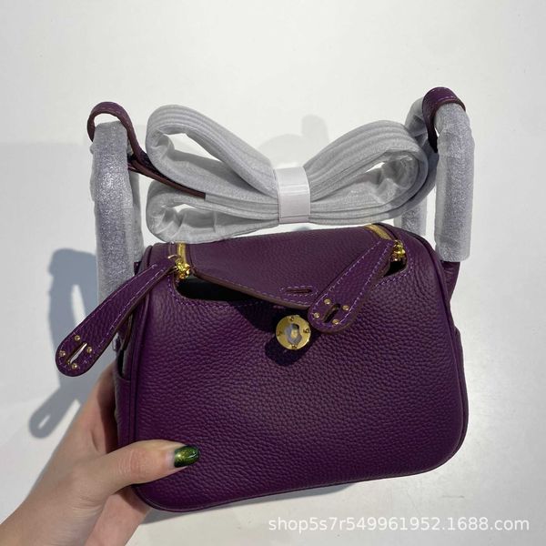 luxury hemrres tote bag candy colored doctor's bag lindys soft tg lychee pattern portable one shoulder crossbody layer cow leather head
luxury hemrres tote bag candy colored doctor's bag lindys soft tg lychee pattern portable one shoulder crossbody layer cow leather head