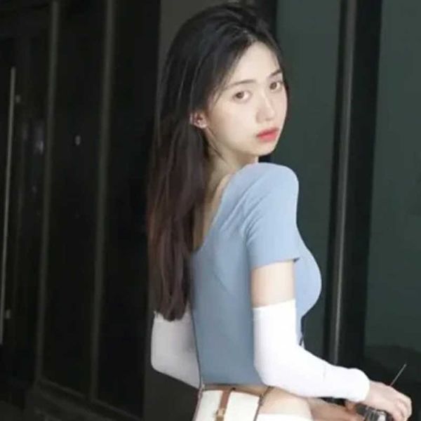 women quick dry short sleeve fitness crop breathable workout gym clothes sportswear running yoga t-shirts active wear summer tee
women quick dry short sleeve fitness crop breathable workout gym clothes sportswear running yoga t-shirts active wear summer tee