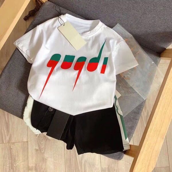 kid designer sets baby set 2pics kids clothers toddler t shirt clothing boys girls tracksuits short sleeve suits luxury summer shirt, White
kid designer sets baby set 2pics kids clothers toddler t shirt clothing boys girls tracksuits short sleeve suits luxury summer shirt, White