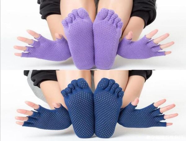 anti skid yoga socks and gloves set non slip silicone grips gym fitness sports4577017, Black
anti skid yoga socks and gloves set non slip silicone grips gym fitness sports4577017, Black