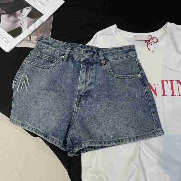 women's jeans designer 2023 spring/summer new style simple, casual, slim, age reducing printing letter high waist denim short c96q, Blue
women's jeans designer 2023 spring/summer new style simple, casual, slim, age reducing printing letter high waist denim short c96q, Blue