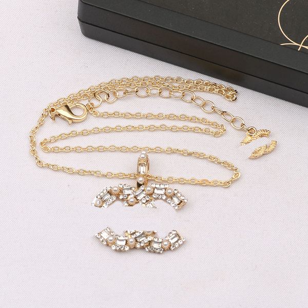 20 style luxury designer necklace pendant necklaces designers rhinestone pearl gold plated stainless steel letter for women wedding jewelry, Silver
20 style luxury designer necklace pendant necklaces designers rhinestone pearl gold plated stainless steel letter for women wedding jewelry, Silver