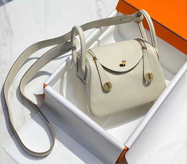 luxury hemrres tote bag summer 2023 spring fashion versatile 19cm mini lindys togo layer cowhide one shoulder crossbody women's small s
luxury hemrres tote bag summer 2023 spring fashion versatile 19cm mini lindys togo layer cowhide one shoulder crossbody women's small s