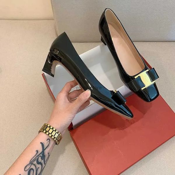 ferragamos flat shoe leather pumps high heels designer patent leather women woman sandals slippers, Black
ferragamos flat shoe leather pumps high heels designer patent leather women woman sandals slippers, Black