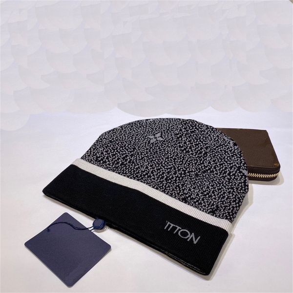 fashion designer hats men's and women's beanie fall/winter thermal knit hat ski brand bonnet plaid skull hat luxury warm cap, Blue;gray
fashion designer hats men's and women's beanie fall/winter thermal knit hat ski brand bonnet plaid skull hat luxury warm cap, Blue;gray