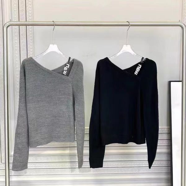 aw king autumn and winter fashion temperament low neck knitwear trend 100 oblique shoulder diamond halter sweater sweater base sweater, Black
aw king autumn and winter fashion temperament low neck knitwear trend 100 oblique shoulder diamond halter sweater sweater base sweater, Black