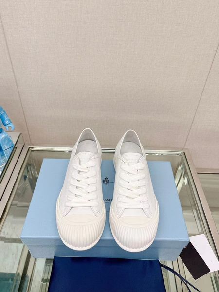 casual shoes 2023 spring and summer the latest biscuit shoes low lace-up shell head casual for women, Black
casual shoes 2023 spring and summer the latest biscuit shoes low lace-up shell head casual for women, Black