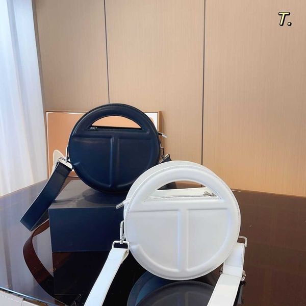 american niche bags wide shoulder straps high aesthetic value korean personality french style out of pocket capacity size round bag trend
american niche bags wide shoulder straps high aesthetic value korean personality french style out of pocket capacity size round bag trend