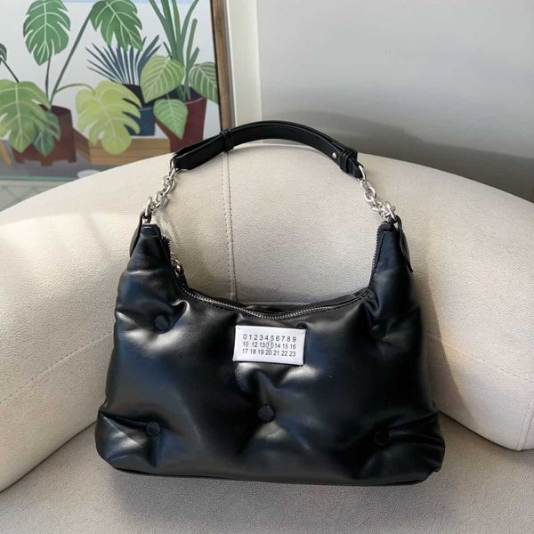 luxuries designers niche margiela magilla men and women's mm6 sheepskin cross-body shoulder waist bag chest bag cloud bag go9j
luxuries designers niche margiela magilla men and women's mm6 sheepskin cross-body shoulder waist bag chest bag cloud bag go9j