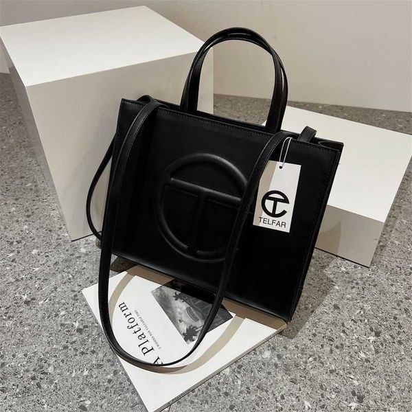 tote bag dinner bag2022 big bag new fashion solid color european and american telfar crossbody one shoulder high appearance value
tote bag dinner bag2022 big bag new fashion solid color european and american telfar crossbody one shoulder high appearance value