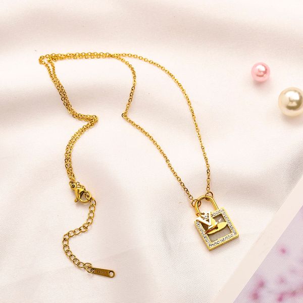 luxury gold-diamond pendant necklace designer four-leaf clover love gift necklace summer womens fashion travel vacation necklace shower non, Silver
luxury gold-diamond pendant necklace designer four-leaf clover love gift necklace summer womens fashion travel vacation necklace shower non, Silver