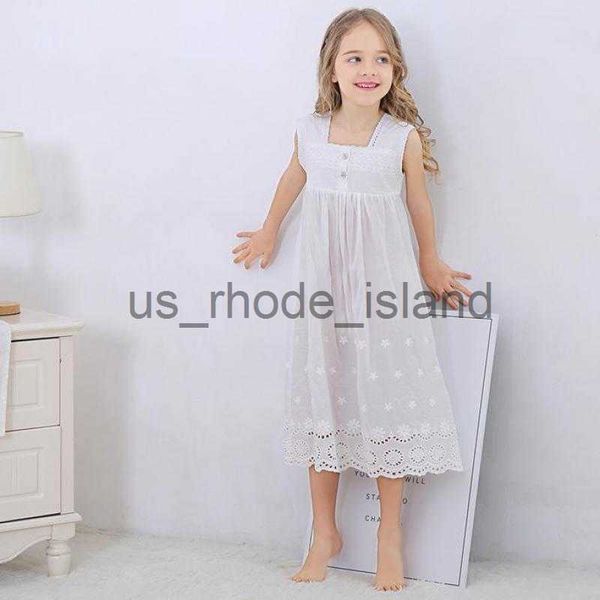 pajamas toddle girl white nightdress princess dress children pajamas nightgowns for girls kids night dress girl lace sleeping dress x0721, Blue;red
pajamas toddle girl white nightdress princess dress children pajamas nightgowns for girls kids night dress girl lace sleeping dress x0721, Blue;red
