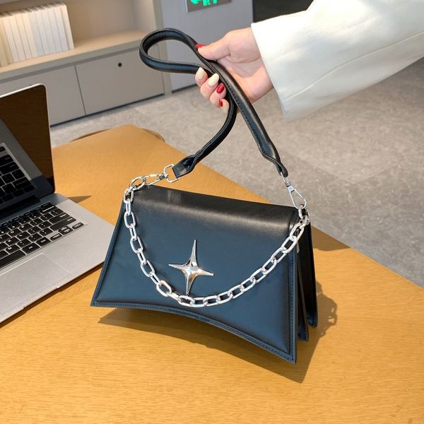 brand 2023 new genuine leather handbag for middle aged women's shoulder crossbody bag golden chain rhombus large capacity women's
brand 2023 new genuine leather handbag for middle aged women's shoulder crossbody bag golden chain rhombus large capacity women's