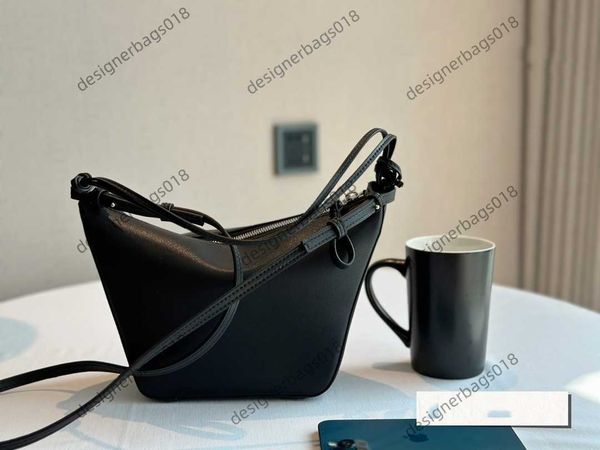 trendy hammock hobo designer bags loes genuine leather womens shoulder bag puzzle crossbody geometry square contrast color patchwork purses
trendy hammock hobo designer bags loes genuine leather womens shoulder bag puzzle crossbody geometry square contrast color patchwork purses