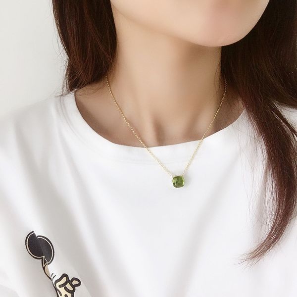 silver necklace suitable for women's gatherings candy crystal pendant necklace jewelry
silver necklace suitable for women's gatherings candy crystal pendant necklace jewelry