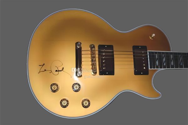 rare randy rhoads aged 1974 antique white relic electric guitar abr-1 bridge, 1-piece neck small d profile, ebony fretboard, schaller tuner
rare randy rhoads aged 1974 antique white relic electric guitar abr-1 bridge, 1-piece neck small d profile, ebony fretboard, schaller tuner