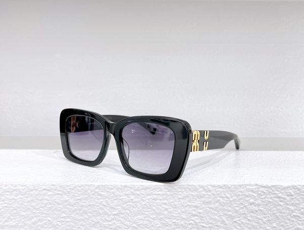 luxury miu sunglasses polaroid lens designer letter womens mens goggle senior fashion eyewear for women eyeglasses frame vintage metal sun g, White;black
luxury miu sunglasses polaroid lens designer letter womens mens goggle senior fashion eyewear for women eyeglasses frame vintage metal sun g, White;black