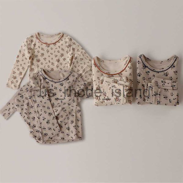 pajamas spring autumn kids girl pajamas sets long sleeve suit + pants 2pcs casual floral girl clothes set chidren cotton home clothing x0721, Blue;red
pajamas spring autumn kids girl pajamas sets long sleeve suit + pants 2pcs casual floral girl clothes set chidren cotton home clothing x0721, Blue;red