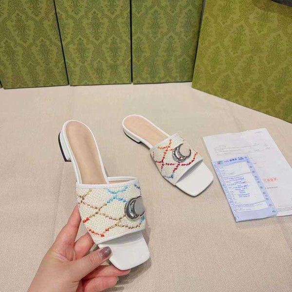sandals slipper foam runners bags designer women rubber patent leather it is a kind of shoes that can be matched with clothes at will 34-41, Black
sandals slipper foam runners bags designer women rubber patent leather it is a kind of shoes that can be matched with clothes at will 34-41, Black