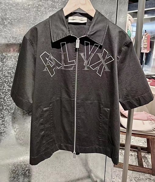 mens casual shirts oversized summer 1017 alyx 9sm graffiti inkjet lapel zipper tshirts men women 1 tee functional black shirt 230720, White;black
mens casual shirts oversized summer 1017 alyx 9sm graffiti inkjet lapel zipper tshirts men women 1 tee functional black shirt 230720, White;black
