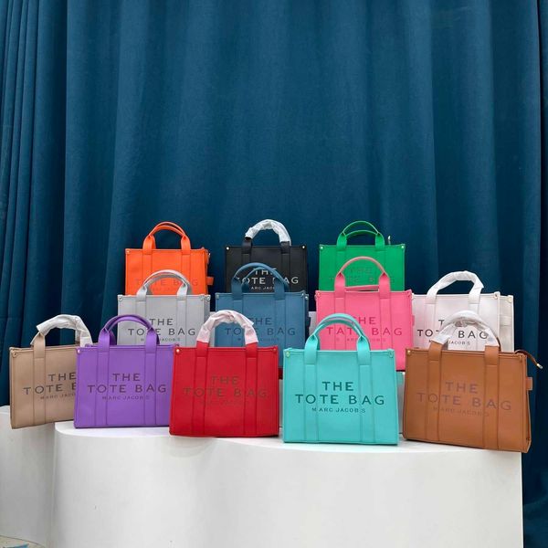 cross border women's bag 2023 new european and american fashion letter tote large commuter outgoing crossbody
cross border women's bag 2023 new european and american fashion letter tote large commuter outgoing crossbody
