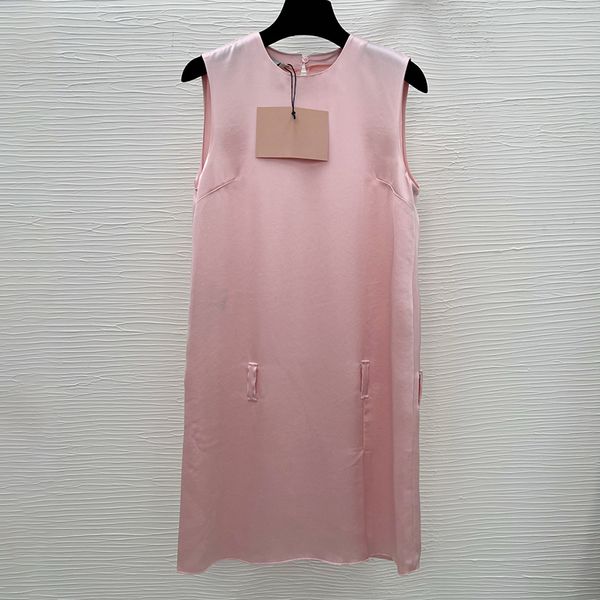smooth luxury sleeveless mini dress for women round neck one piece dress sleek lines imported female straight fit concise style clothes, Black;gray
smooth luxury sleeveless mini dress for women round neck one piece dress sleek lines imported female straight fit concise style clothes, Black;gray