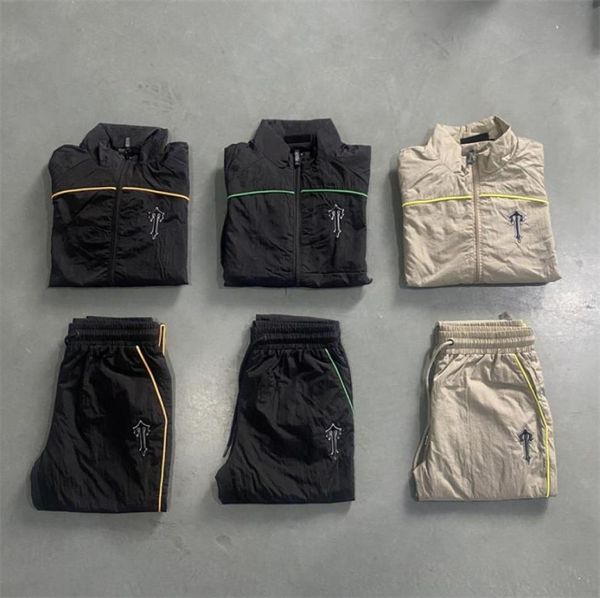 tracksuit set high street men fashion quality embroidery sweatshirts jogging suit jacket zipper arched patchwork shell9429727, Gray
tracksuit set high street men fashion quality embroidery sweatshirts jogging suit jacket zipper arched patchwork shell9429727, Gray