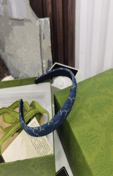 with box gletter classic big letters women headbands cloth decor hair hoop girls 2022 new blue headband68234063442827, Silver
with box gletter classic big letters women headbands cloth decor hair hoop girls 2022 new blue headband68234063442827, Silver