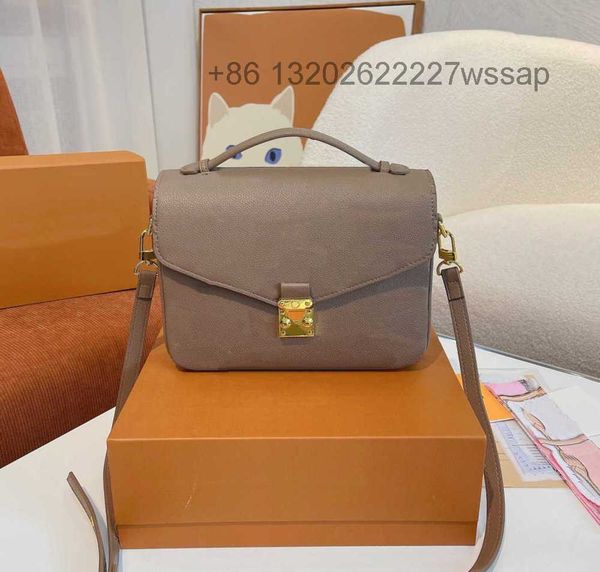 shoulder bags luxurys designers bag embossing flower pochette women handbag messenger genuine leather metis elegant womens crossbody hql 407
shoulder bags luxurys designers bag embossing flower pochette women handbag messenger genuine leather metis elegant womens crossbody hql 407