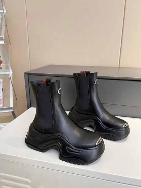 woman archlight 2 0 platform ankle boot black calf leather back zip oversized rubber outsole autumn winter new round head forward style wome
woman archlight 2 0 platform ankle boot black calf leather back zip oversized rubber outsole autumn winter new round head forward style wome