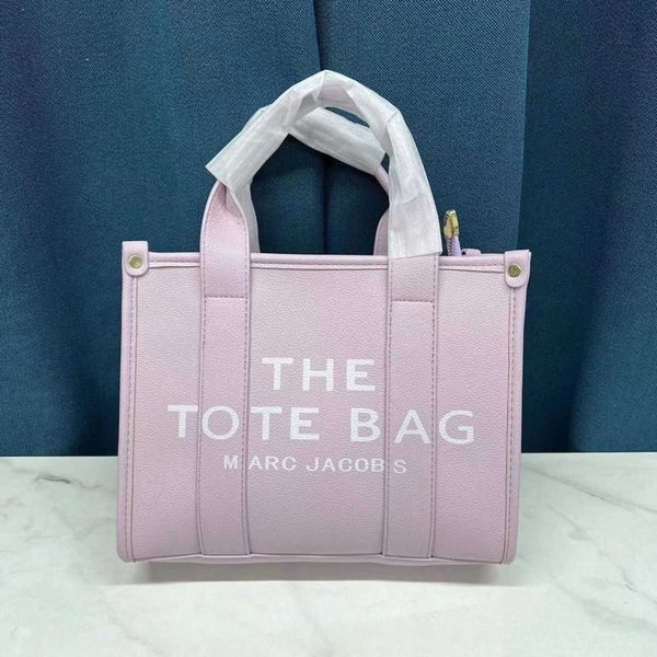 tote bag dinner bag2023 pu bag new original cross border network red crossbody women's handheld single room letter mj out
tote bag dinner bag2023 pu bag new original cross border network red crossbody women's handheld single room letter mj out
