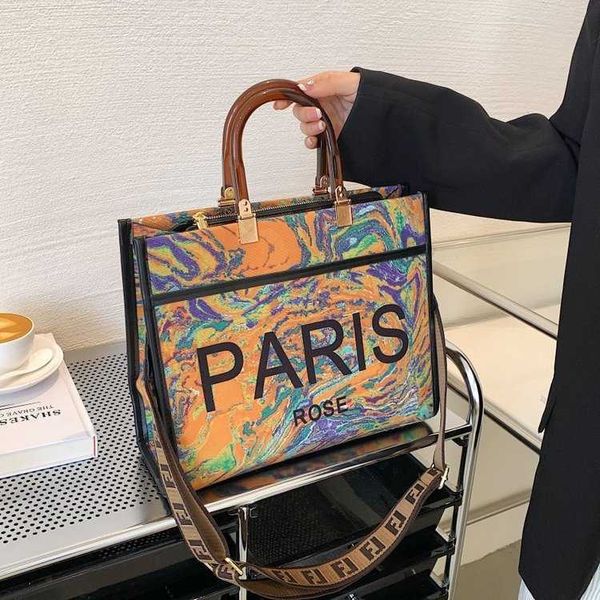 2023 fashion handbag large capacity tote handbag popular print classic one shoulder women's bag new
2023 fashion handbag large capacity tote handbag popular print classic one shoulder women's bag new