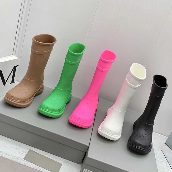 fashion balenciga rain boots women thick soled 2023 new muffin high anti-skid co-branding catwalk hole rain shoes women, Black
fashion balenciga rain boots women thick soled 2023 new muffin high anti-skid co-branding catwalk hole rain shoes women, Black