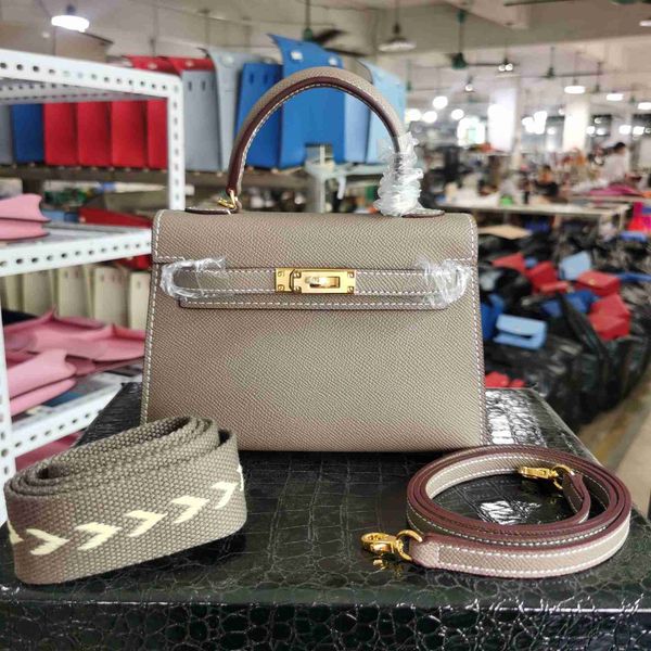 fashion brand shoulder bag designer handbag crossbody purse new leather palm print 2nd generation kellyss mini wallet with large shoulder mu
fashion brand shoulder bag designer handbag crossbody purse new leather palm print 2nd generation kellyss mini wallet with large shoulder mu