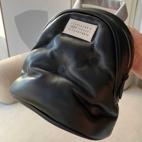 luxuries designers niche margiela magilla men and women's mm6 sheepskin cross-body shoulder waist bag chest bag cloud bag 0vxz
luxuries designers niche margiela magilla men and women's mm6 sheepskin cross-body shoulder waist bag chest bag cloud bag 0vxz