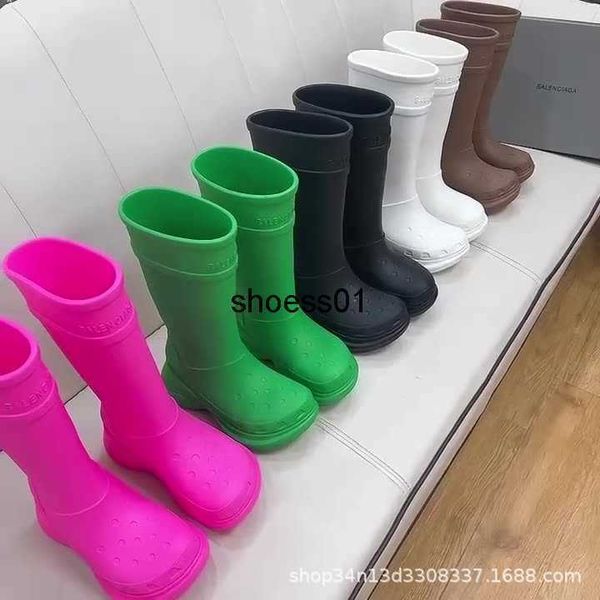 high edition balenciga new paris 2023 fashion week show style elevated rain boots kanyewest same american boots, Black
high edition balenciga new paris 2023 fashion week show style elevated rain boots kanyewest same american boots, Black