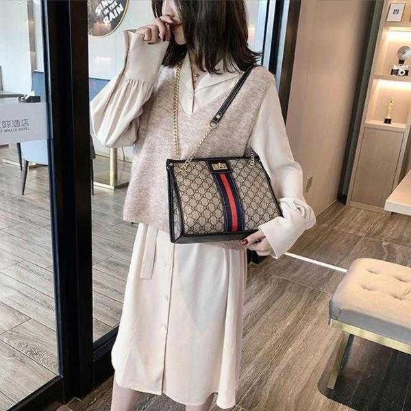 handbag designer 2023 classic handheld women's bag new summer bag large capacity one shoulder crossbody bag bucket bag tide
handbag designer 2023 classic handheld women's bag new summer bag large capacity one shoulder crossbody bag bucket bag tide