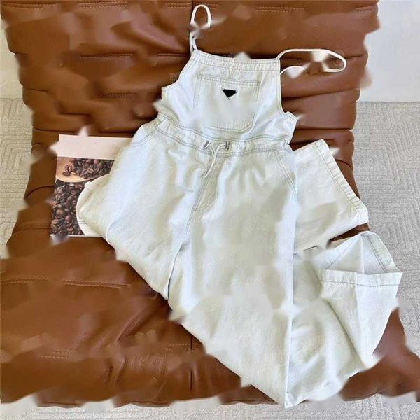 metal badge denim strap pants women jumpsuits designer fashion jeans girls high street rompers, Black
metal badge denim strap pants women jumpsuits designer fashion jeans girls high street rompers, Black