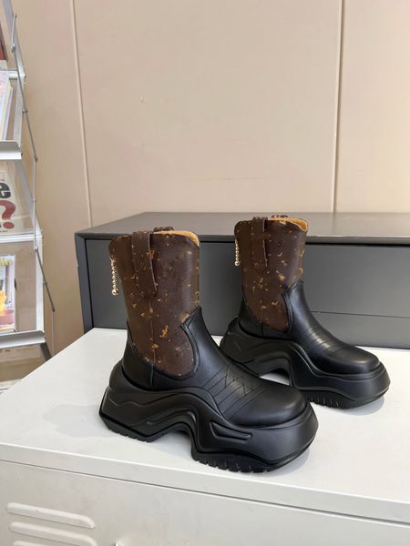 archlight 2 0 platform ankle boot 1abht9 black calf leather back zip oversized rubber outsole autumn winter new round head forward style wom
archlight 2 0 platform ankle boot 1abht9 black calf leather back zip oversized rubber outsole autumn winter new round head forward style wom