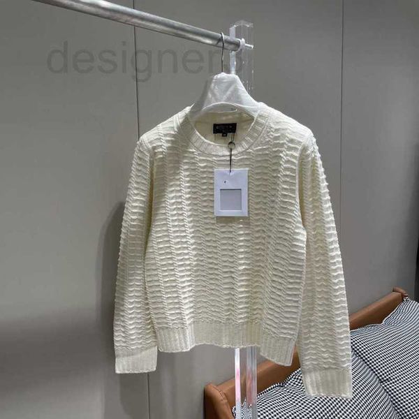 women's knits & tees designer 2023 early autumn new chic sweet and gentle temperament reduced age three dimensional hooked round neck s, White
women's knits & tees designer 2023 early autumn new chic sweet and gentle temperament reduced age three dimensional hooked round neck s, White