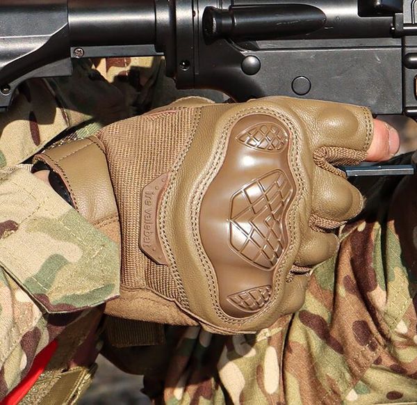 half finger tactical gloves shooting combat hunting wargame cycling fighting comfortable protective shell outdoor fishing gloves, Black;green
half finger tactical gloves shooting combat hunting wargame cycling fighting comfortable protective shell outdoor fishing gloves, Black;green