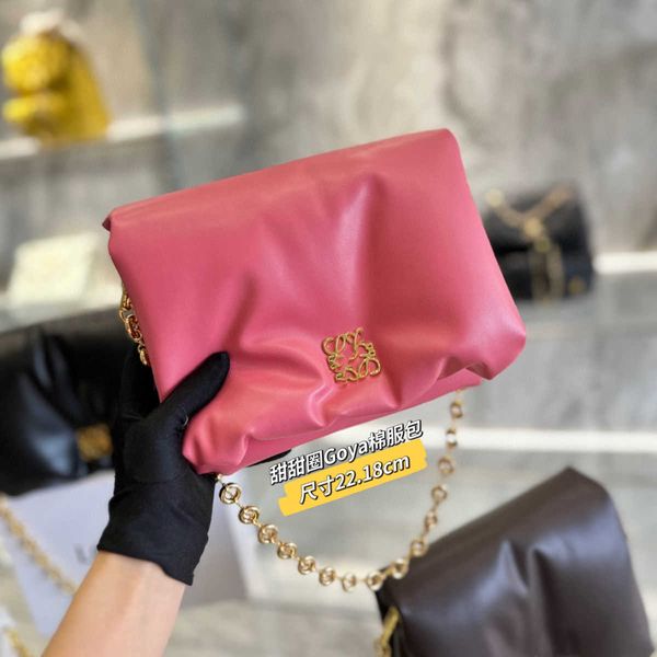 new small square bag large capacity pillow donut chain goose down bread super soft shoulder
new small square bag large capacity pillow donut chain goose down bread super soft shoulder