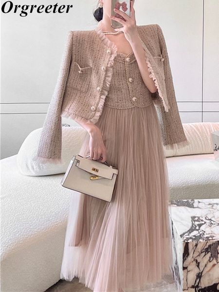 two piece dress tweed 2 piece dress sets women outfits vintage short jacket coat strapless woolen patchwork mesh dress suits 230720, White
two piece dress tweed 2 piece dress sets women outfits vintage short jacket coat strapless woolen patchwork mesh dress suits 230720, White