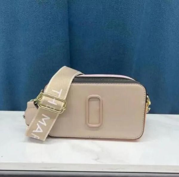 designer fashion bag handbag famous totes marc snapscamera small crossbody purse women shoulder bags messenger cross body r2301200, Black;red
designer fashion bag handbag famous totes marc snapscamera small crossbody purse women shoulder bags messenger cross body r2301200, Black;red