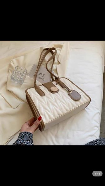 designer bags shoulder bag handbag women's fashion bag cross body half moon luxuries genuine leather classic retro wallets handle squar
designer bags shoulder bag handbag women's fashion bag cross body half moon luxuries genuine leather classic retro wallets handle squar