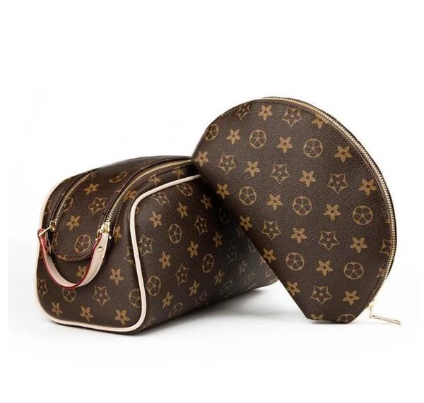 2023 new classic luxury designer bag double zipper travelling toilet women wash large capacity cosmetic bags toiletry pouch makeup
2023 new classic luxury designer bag double zipper travelling toilet women wash large capacity cosmetic bags toiletry pouch makeup