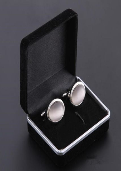 100pcslot whole promotion black velvet cufflink box gift jewelry box for cufflinks6161650, Black;white
100pcslot whole promotion black velvet cufflink box gift jewelry box for cufflinks6161650, Black;white