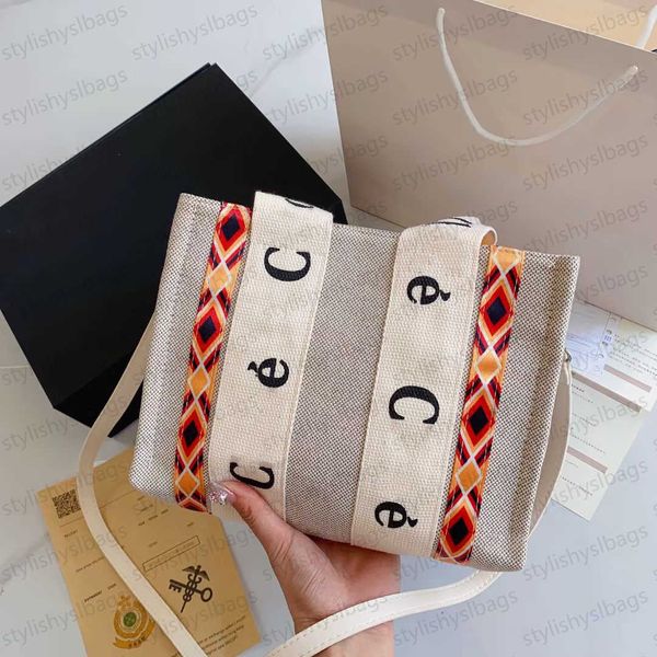 woven bag luxury handbag women bag designer bag fashion crossbody bag square bag the strap is removable shopping bag shoulder bag stylishysl
woven bag luxury handbag women bag designer bag fashion crossbody bag square bag the strap is removable shopping bag shoulder bag stylishysl