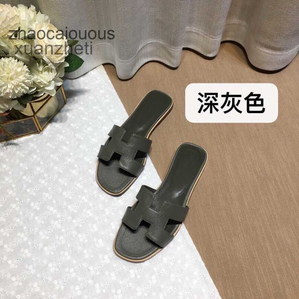 summer women's color oran slipper shoes designer bear versatile her sandal slippers matching leather one line for tourism wear flat bot
summer women's color oran slipper shoes designer bear versatile her sandal slippers matching leather one line for tourism wear flat bot