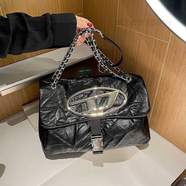 designer diesels d bag small fragrant wind pleated soft leather chain wandering large capacity commuting tote women's one shoulder diff
designer diesels d bag small fragrant wind pleated soft leather chain wandering large capacity commuting tote women's one shoulder diff